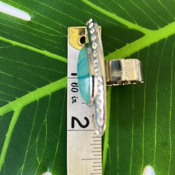 Ladies Cocktail Costume Jewelry Ring Silver Tone Band Faux Turquoise Adustable - Picture 9 of 11